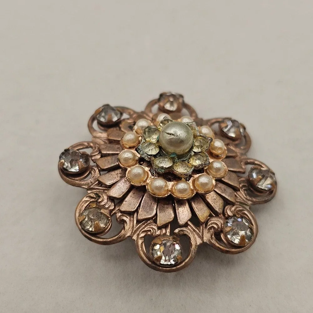 Vintage Brooch Pin Faux Pearl Rhinestone Copper Tone Flower Starburst Statement